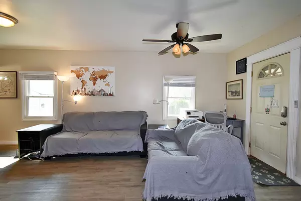 Batavia, IL 60510,717 Carlisle RD