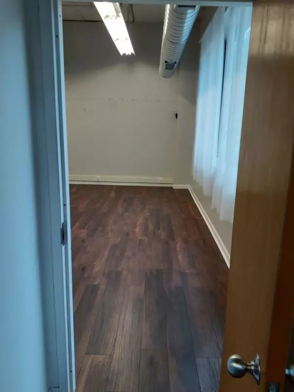 Chicago, IL 60607,1151 W Madison ST #2