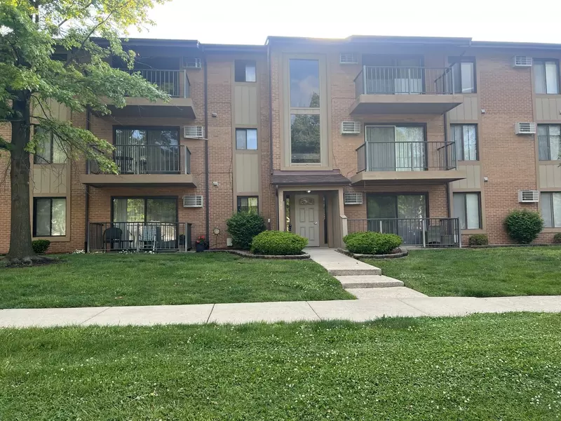 10940 S Worth AVE #9, Worth, IL 60482