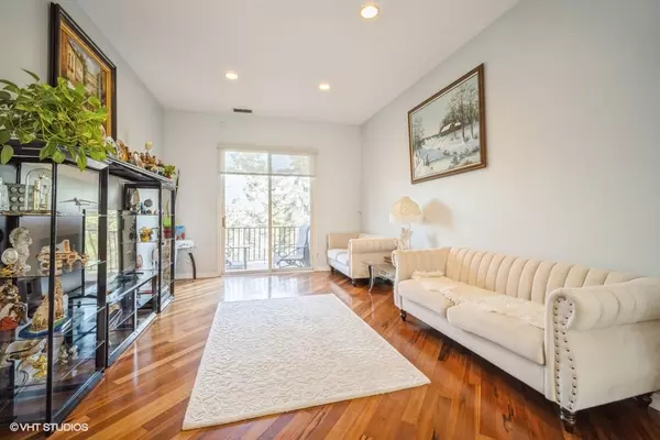 Elk Grove Village, IL 60007,1130 Westminster LN #1130