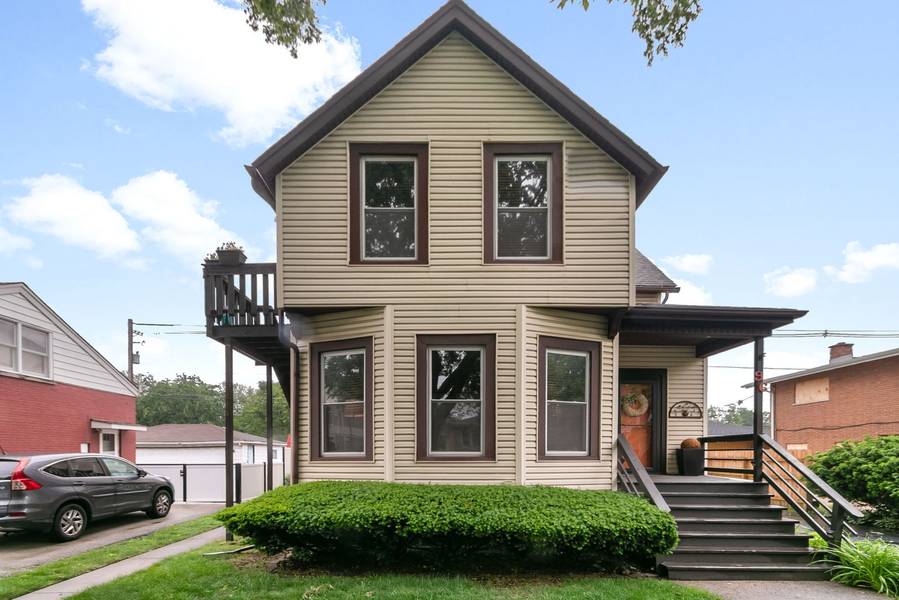 96 E Quincy ST, Riverside, IL 60546