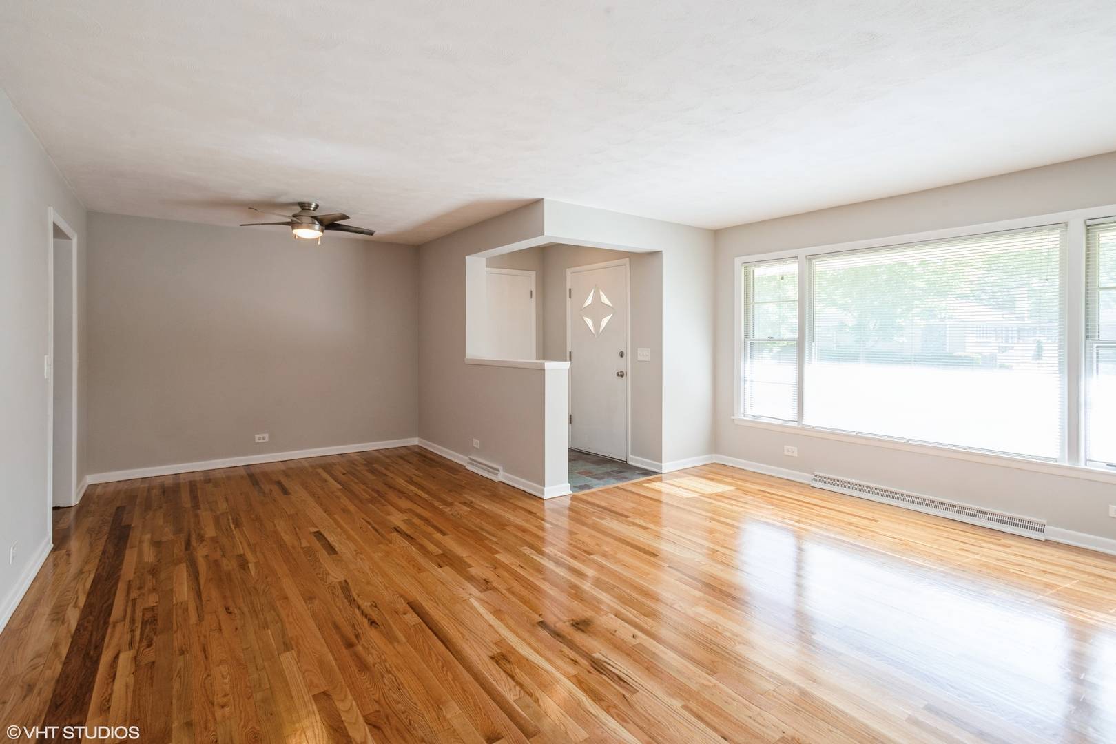 Elmhurst, IL 60126,872 S Bryan ST