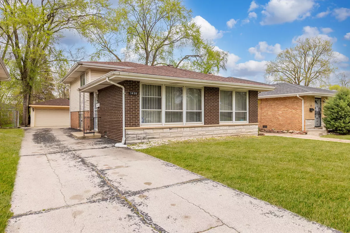 Dolton, IL 60419,1420 E 146th ST