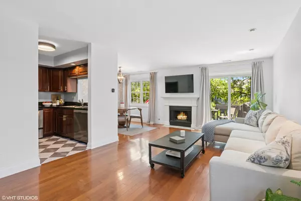 Naperville, IL 60565,23 Foxcroft RD #235