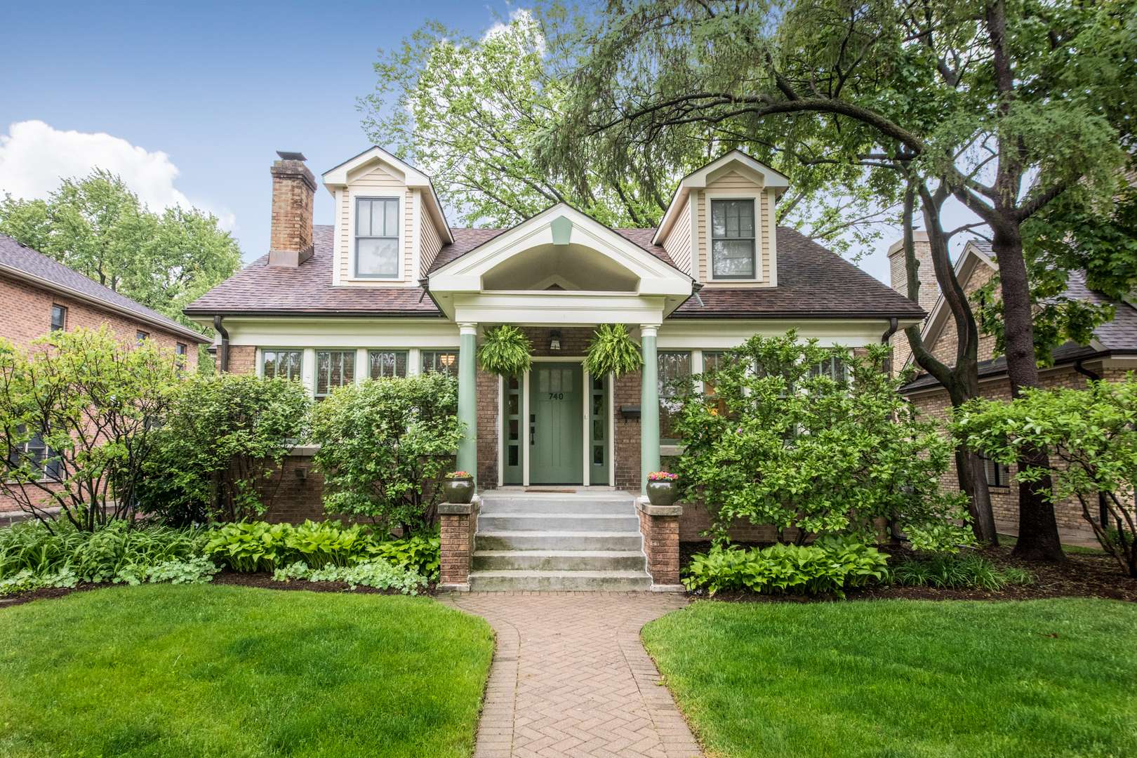740 Wisner ST, Park Ridge, IL 60068