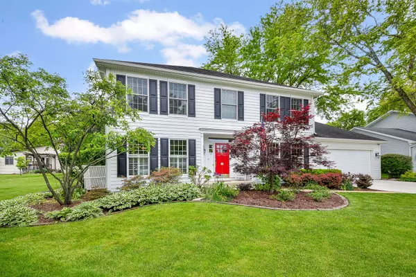 5234 Cedar CT, Lisle, IL 60532
