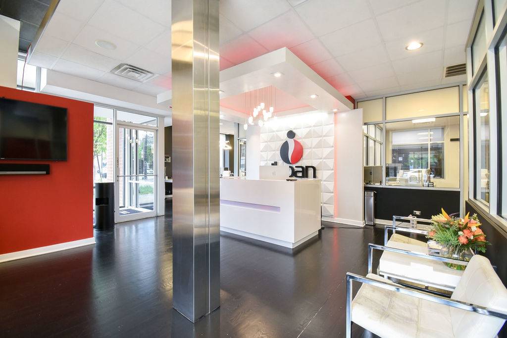 Chicago, IL 60622,2101 W division AVE #1F