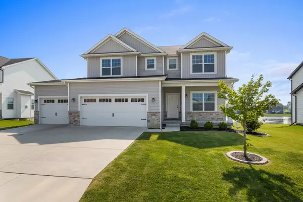 1916 Roseland DR, Mahomet, IL 61853