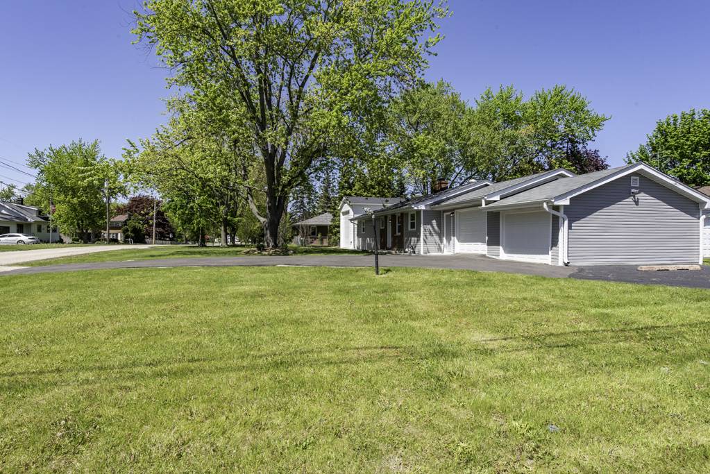 Beach Park, IL 60099,10132 W Ford AVE