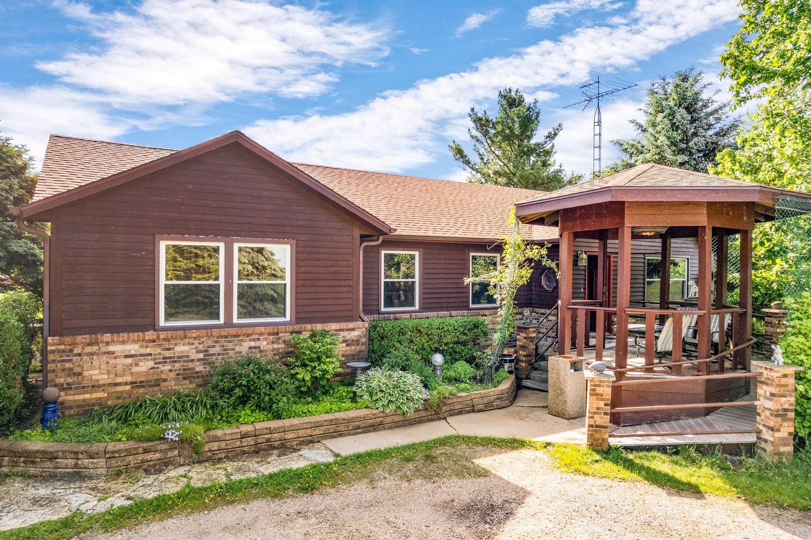 Dekalb, IL 60115,15534 Somonauk RD