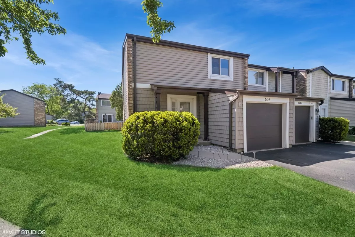 Wheeling, IL 60090,603 Barberry LN