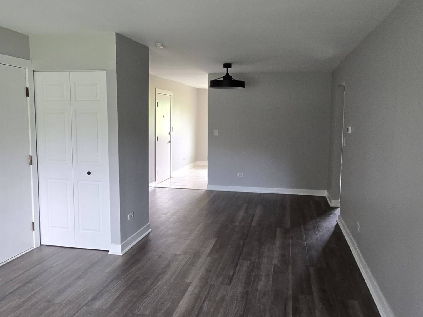 Darien, IL 60561,8306 WOODLAND DR #B