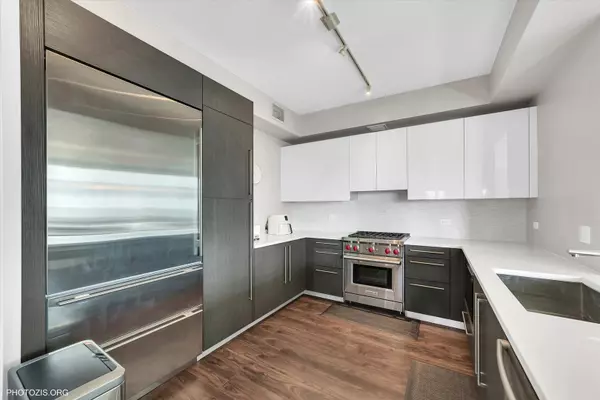 Chicago, IL 60605,1201 S Prairie AVE #1505