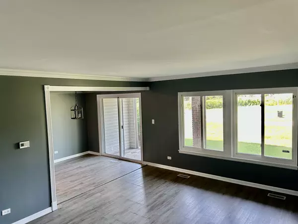 Hanover Park, IL 60133,Address not disclosed