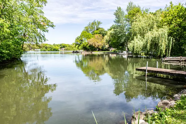 Lake Zurich, IL 60047,23780 N South Lakewood LN