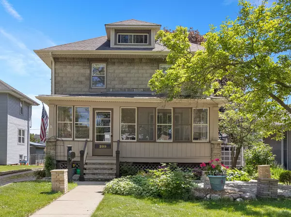 Lombard, IL 60148,209 S Lombard AVE