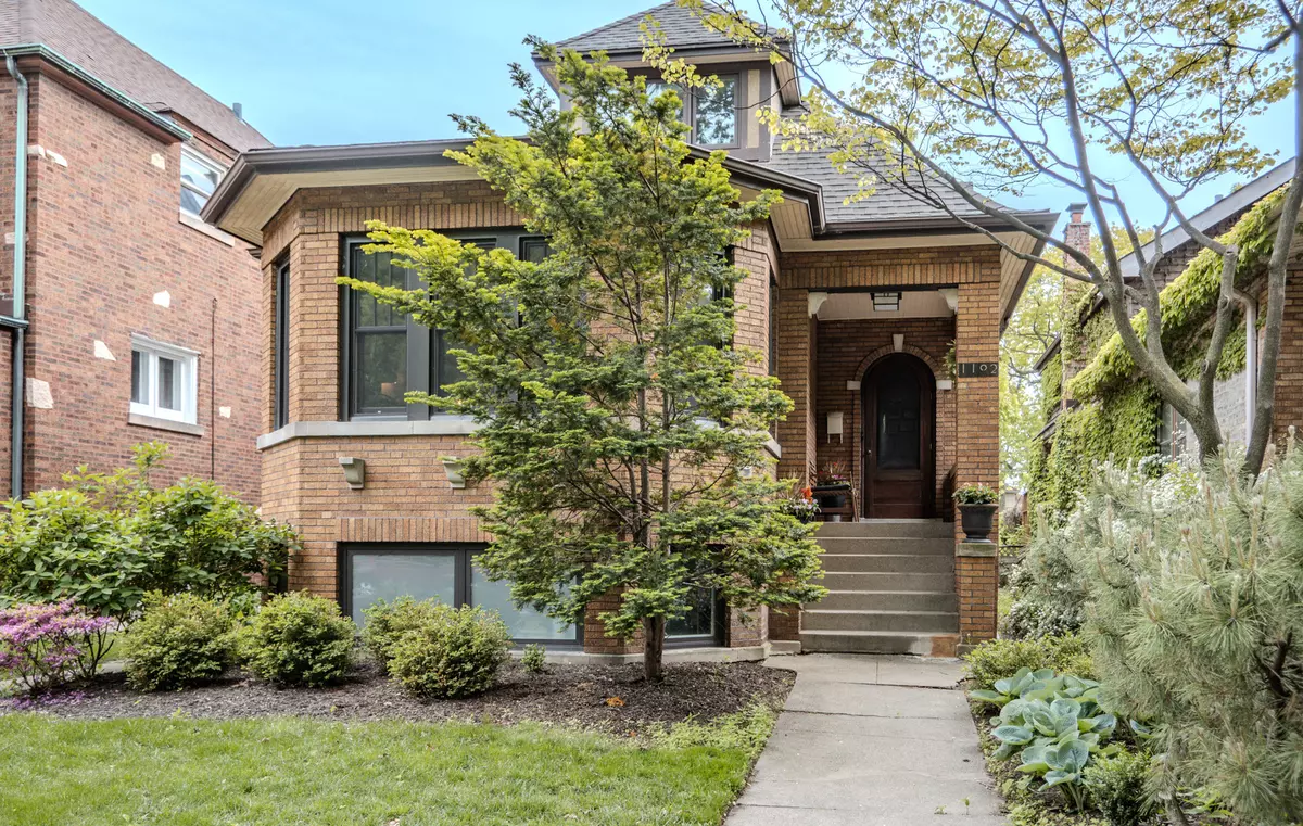 Evanston, IL 60202,1102 Brummel ST
