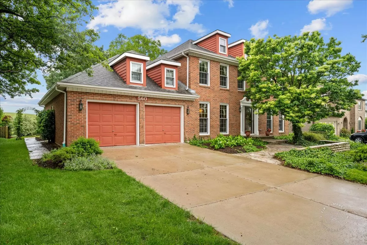 Naperville, IL 60563,560 Braemar AVE