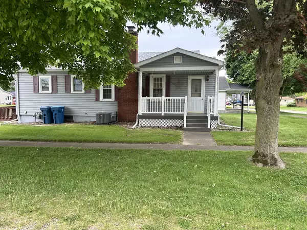 103 S Selby ST, Ladd, IL 61329