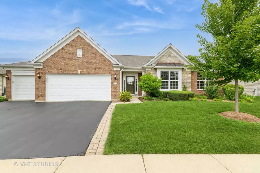 2472 Vista TRL, Elgin, IL 60124