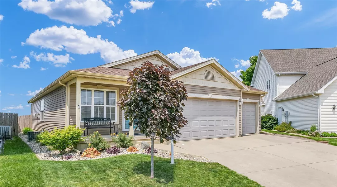 1321 W Ridge LN, Champaign, IL 61822