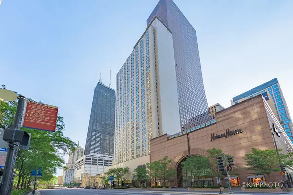 777 N Michigan AVE #3308, Chicago, IL 60611
