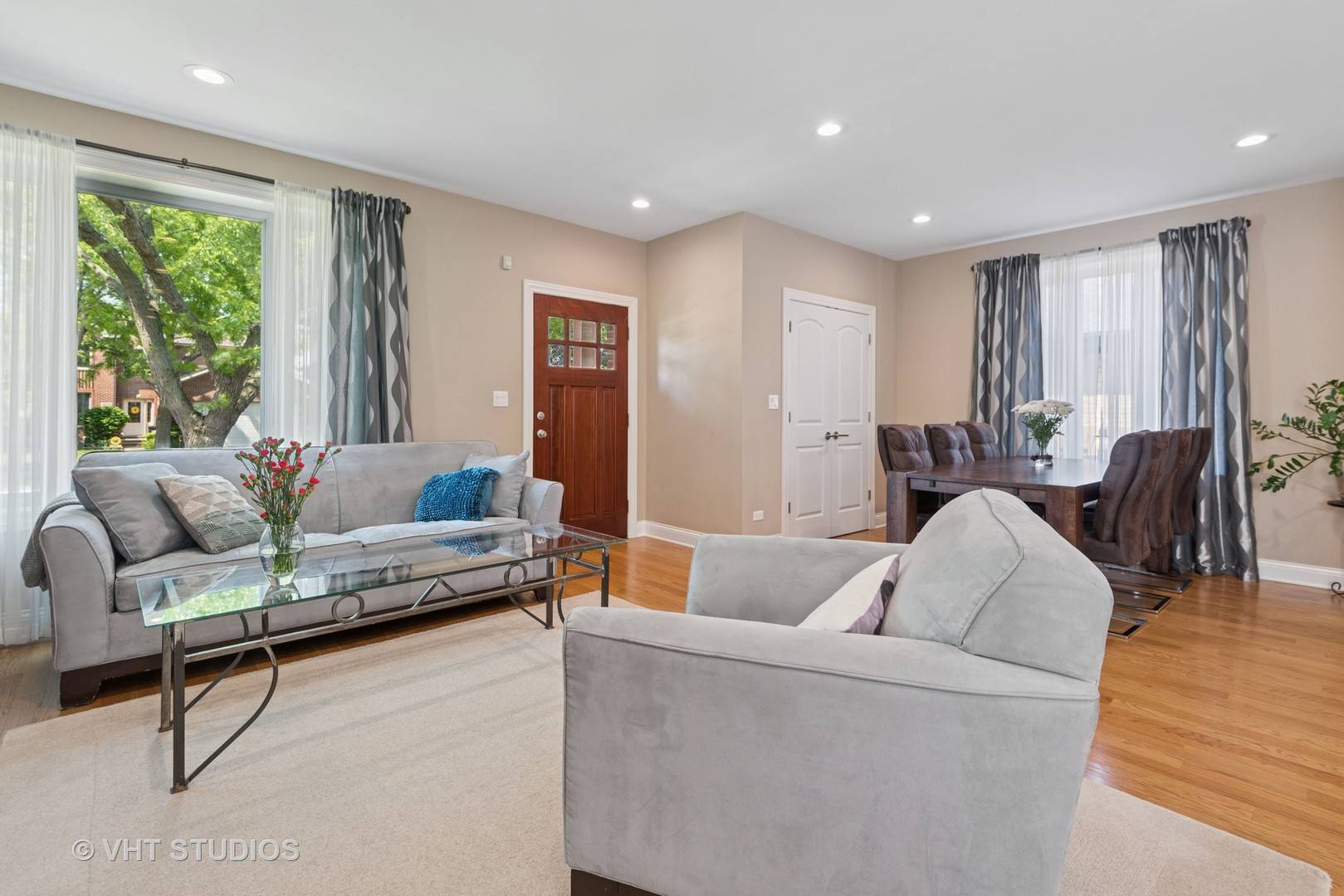 Norridge, IL 60706,8215 W eastwood AVE