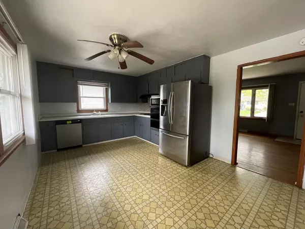 Lansing, IL 60438,3040 190th ST