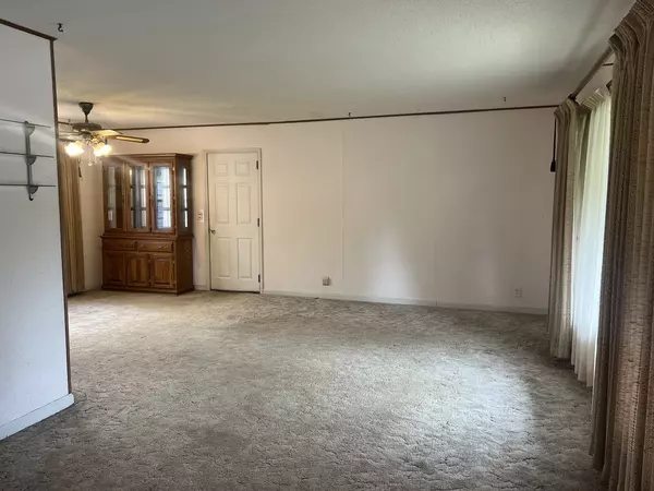 Morrison, IL 61270,204 Elm ST