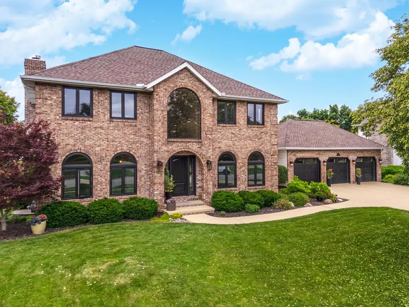 3016 Wisteria LN, Bloomington, IL 61704