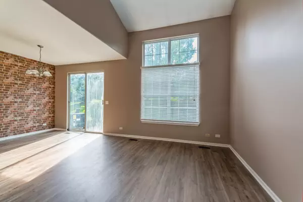 Algonquin, IL 60102,286 Partridge CT