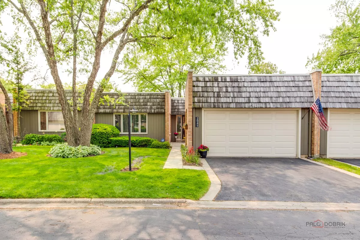 Northbrook, IL 60062,2045 Plymouth LN