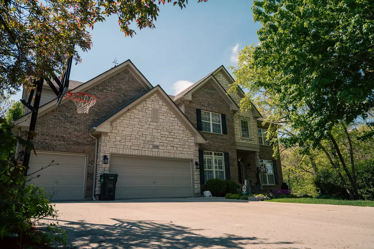 Streamwood, IL 60107,406 Elderberry LN