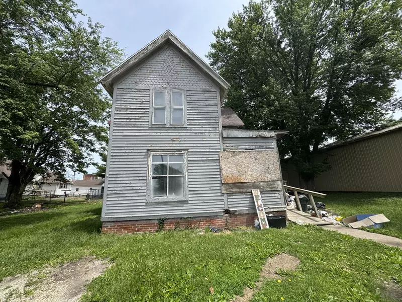 204 S Washington ST, Abingdon, IL 61410