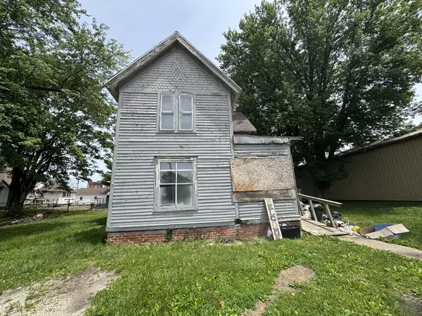 204 S Washington ST, Abingdon, IL 61410