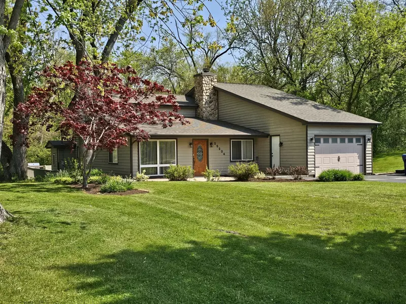 25204 W Columbia Bay RD, Lake Villa, IL 60046