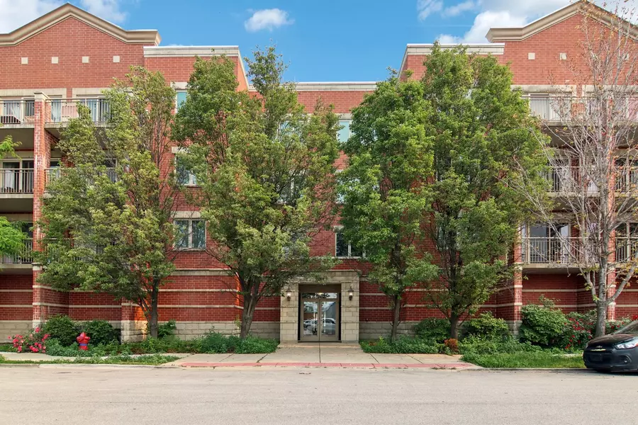 9864 Leland AVE #313, Schiller Park, IL 60176