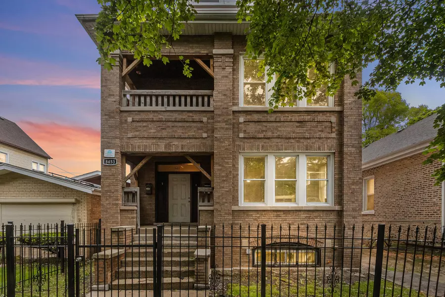 8453 S Colfax AVE, Chicago, IL 60617