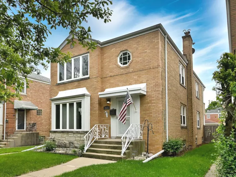 7513 W ISHAM AVE, Chicago, IL 60631