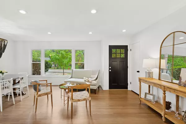 Bloomingdale, IL 60108,114 Washington ST