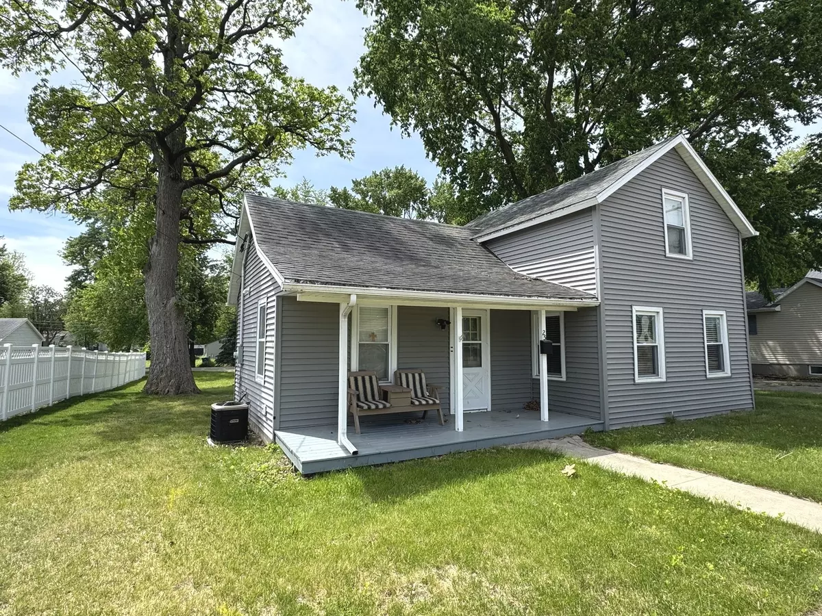 Amboy, IL 61310,25 W Main St