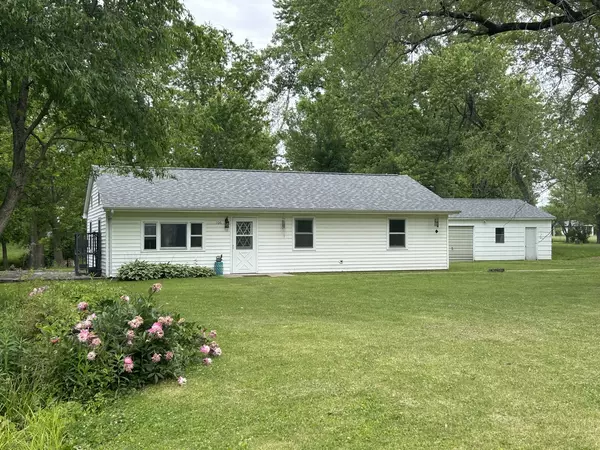 Danville, IL 61832,106 Clingan LN