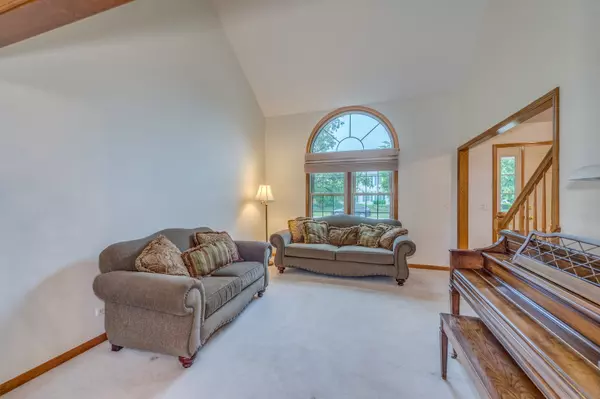 Aurora, IL 60504,3368 Charlemaine DR