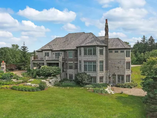 Barrington, IL 60010,34 Abbey Woods DR