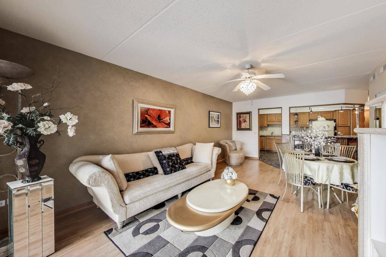 Chicago, IL 60656,5555 N Cumberland AVE #309