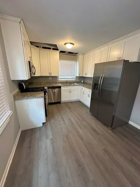 Chicago Heights, IL 60411,566 Minette LN