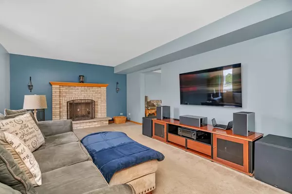 Minooka, IL 60447,601 High Grove DR