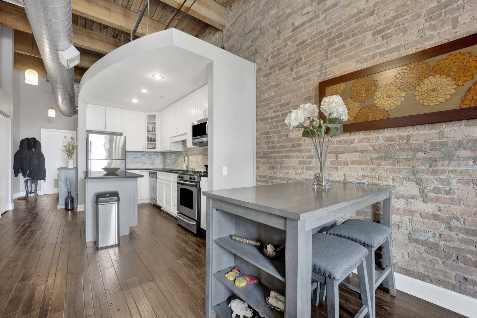 Chicago, IL 60616,1632 S Indiana AVE #409