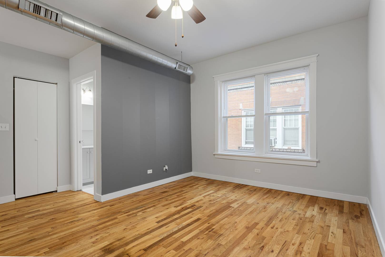 Chicago, IL 60626,7456 N Greenview AVE #4D