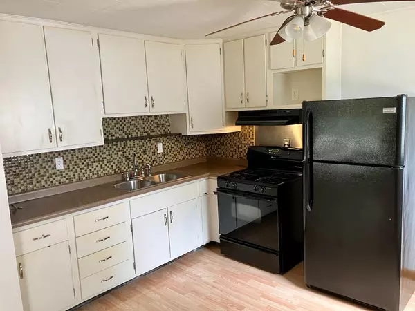 Dixon, IL 61021,1410 Bonnie AVE